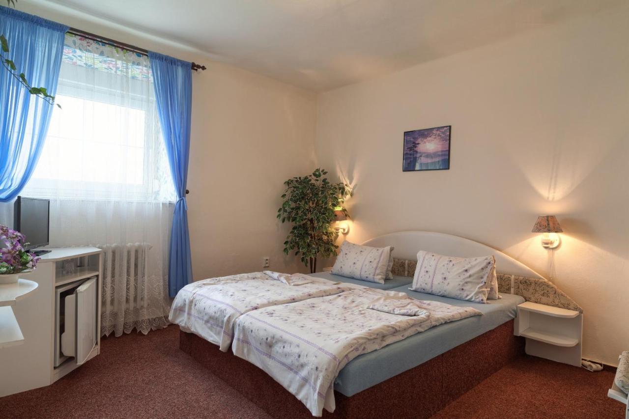 Penzion Pod Zvonem Nicov  Quarto foto